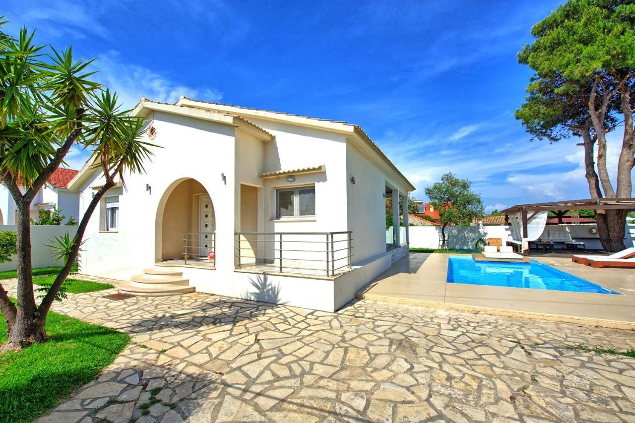 אצ'ארבי Beach Villa Christina By Posarellivillas מראה חיצוני תמונה
