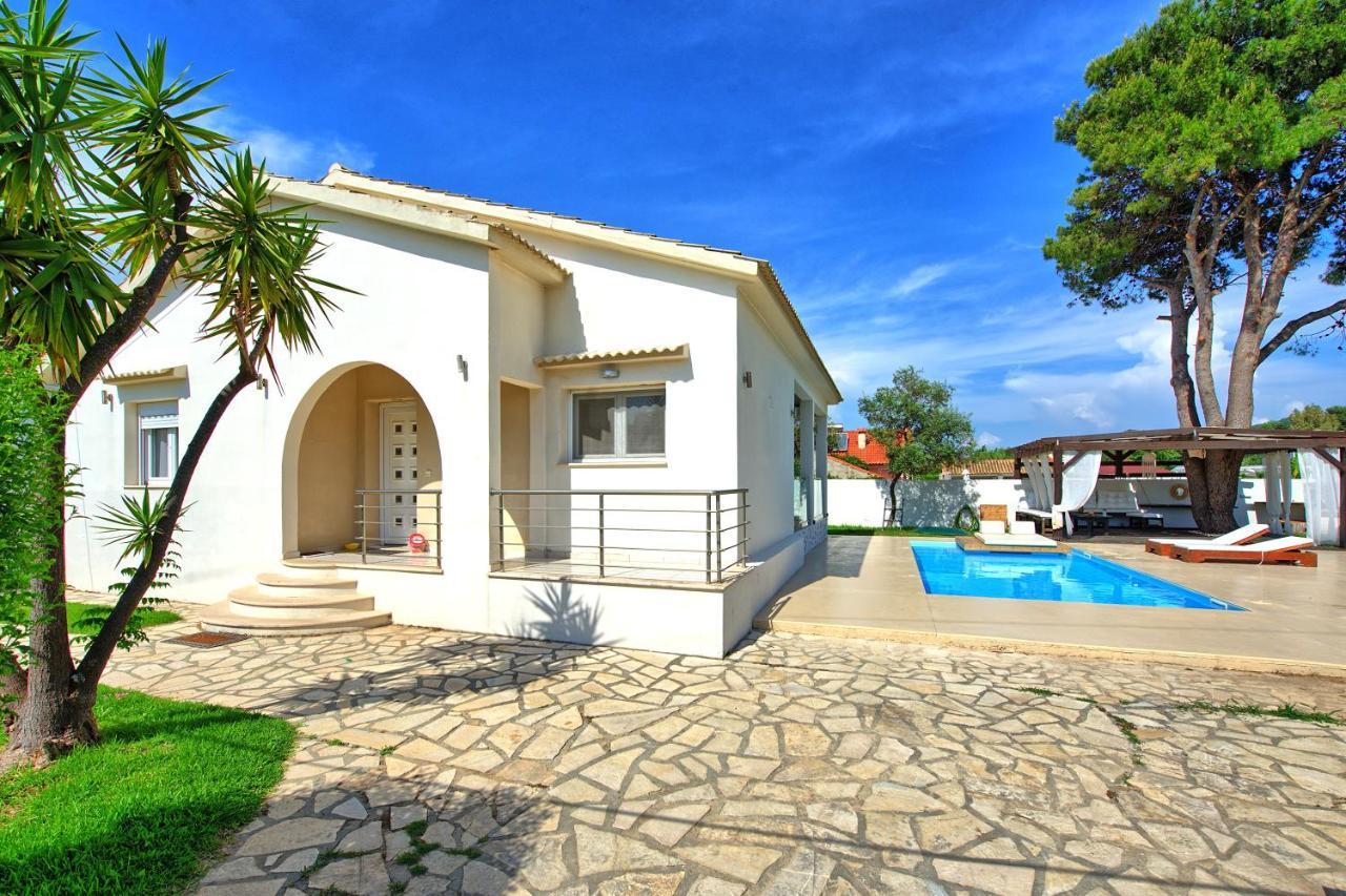 אצ'ארבי Beach Villa Christina By Posarellivillas מראה חיצוני תמונה