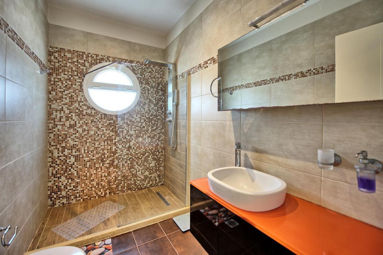 אצ'ארבי Beach Villa Christina By Posarellivillas מראה חיצוני תמונה