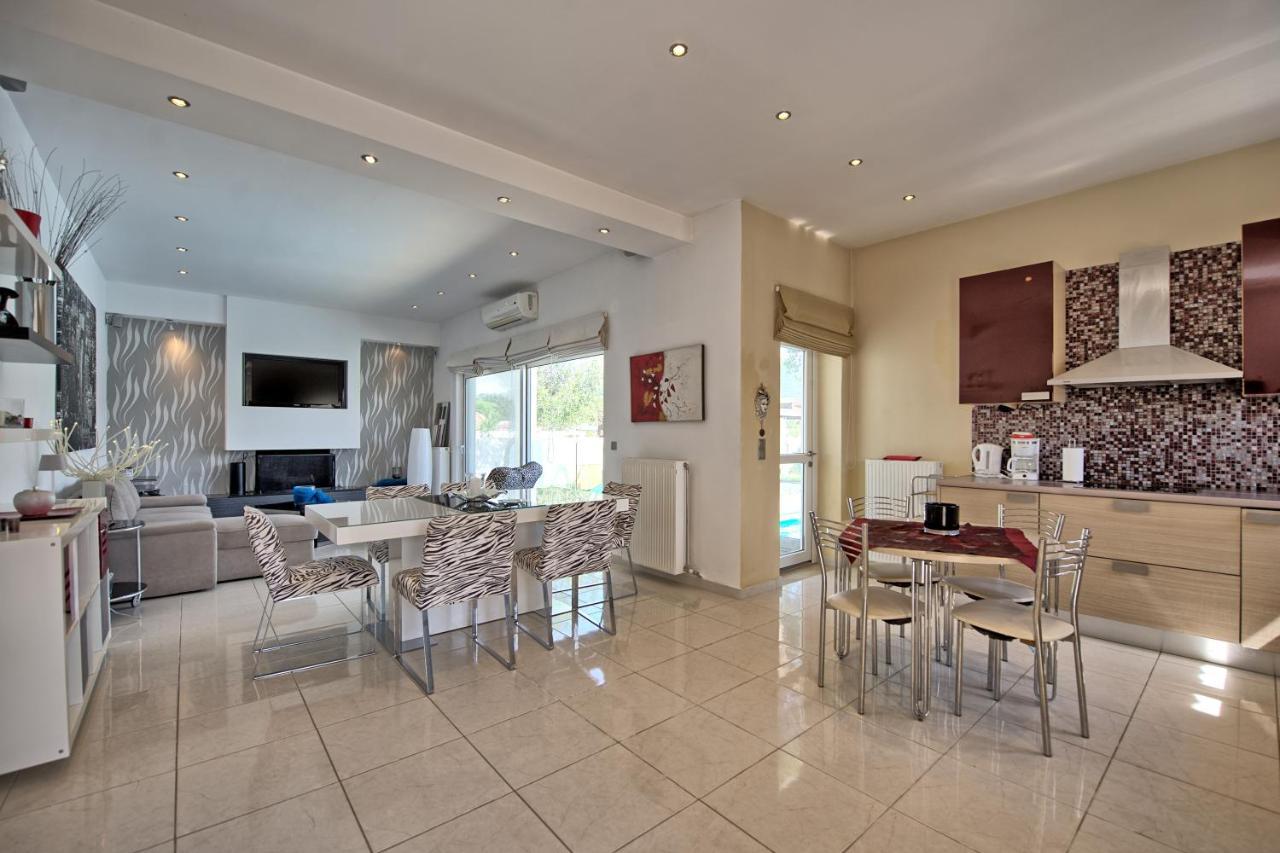 אצ'ארבי Beach Villa Christina By Posarellivillas מראה חיצוני תמונה