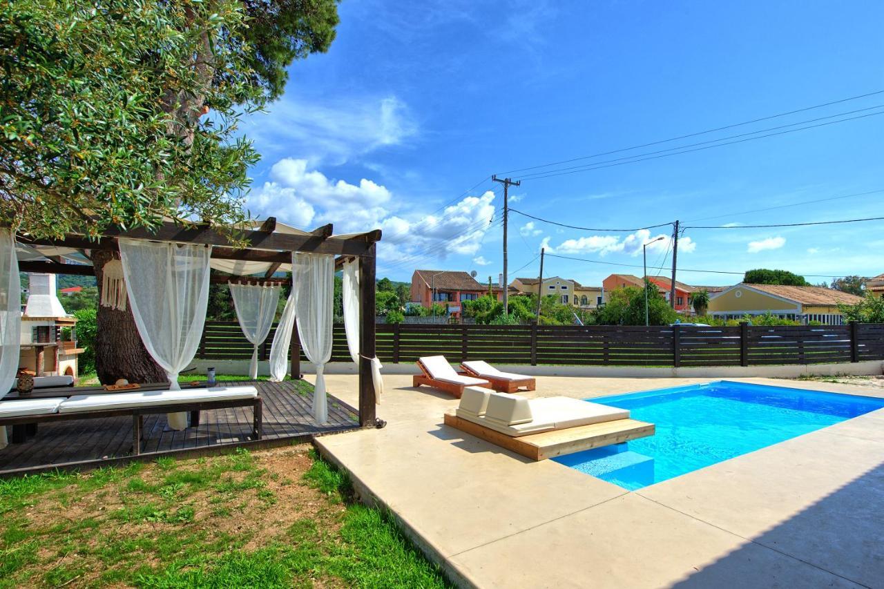 אצ'ארבי Beach Villa Christina By Posarellivillas מראה חיצוני תמונה